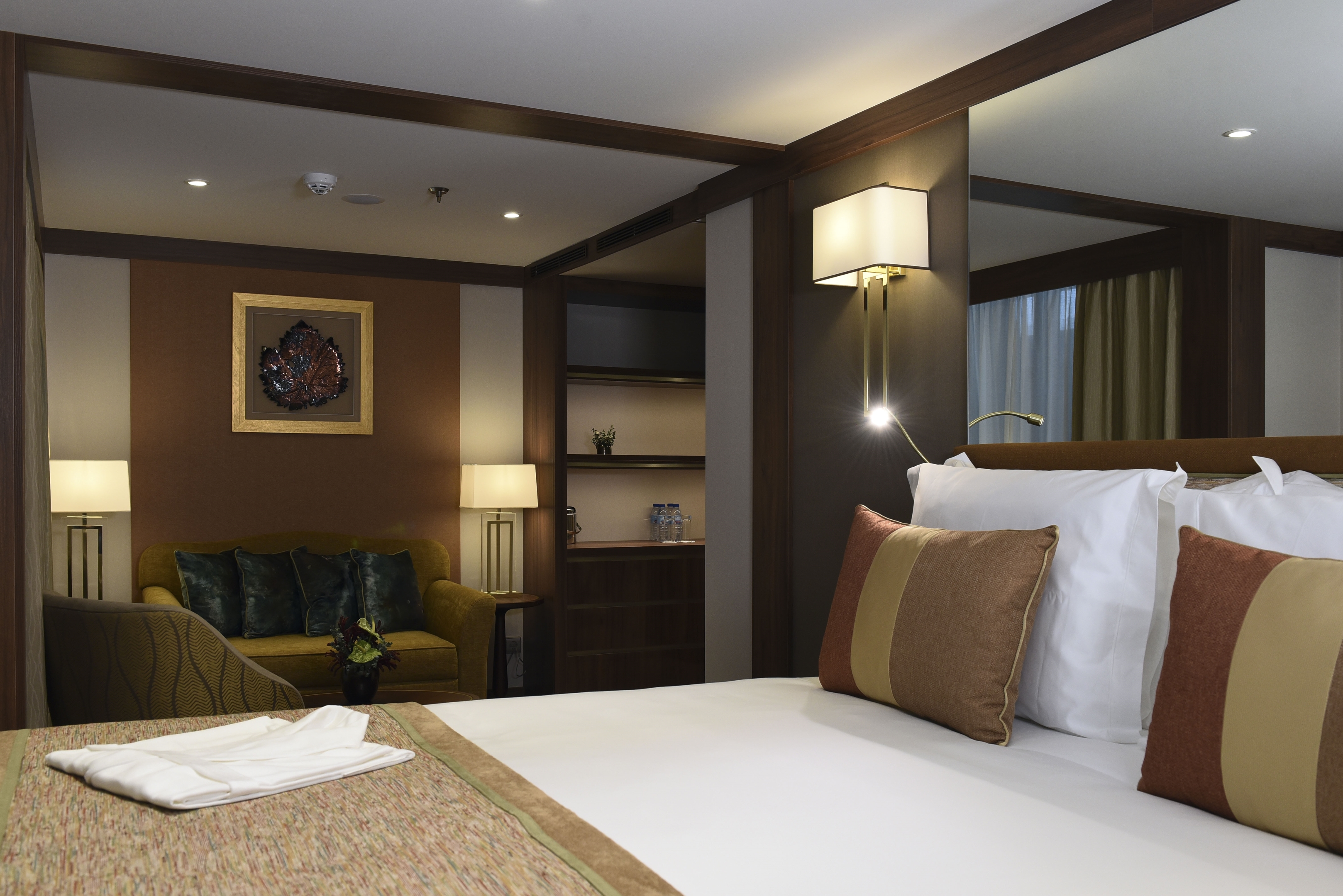 Deluxe Balcony Suites